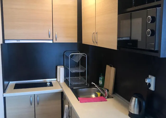 Comfortable And Affordable Big Apartman *